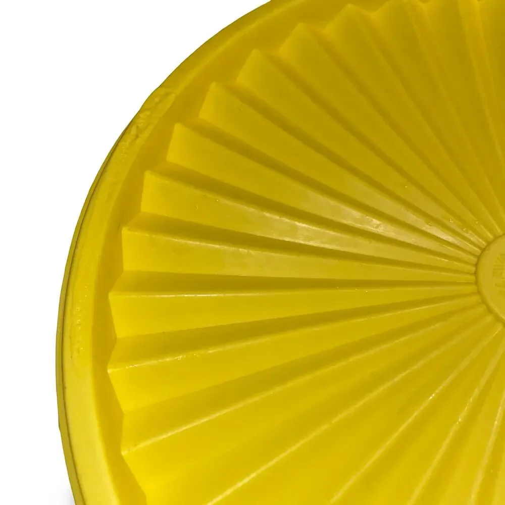 Tupperware 1204 1205 Yellow Servalier Bowl Set Starburst Lid Canister Vintage
